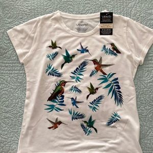 Adorable hummingbird T shirt size S NWT